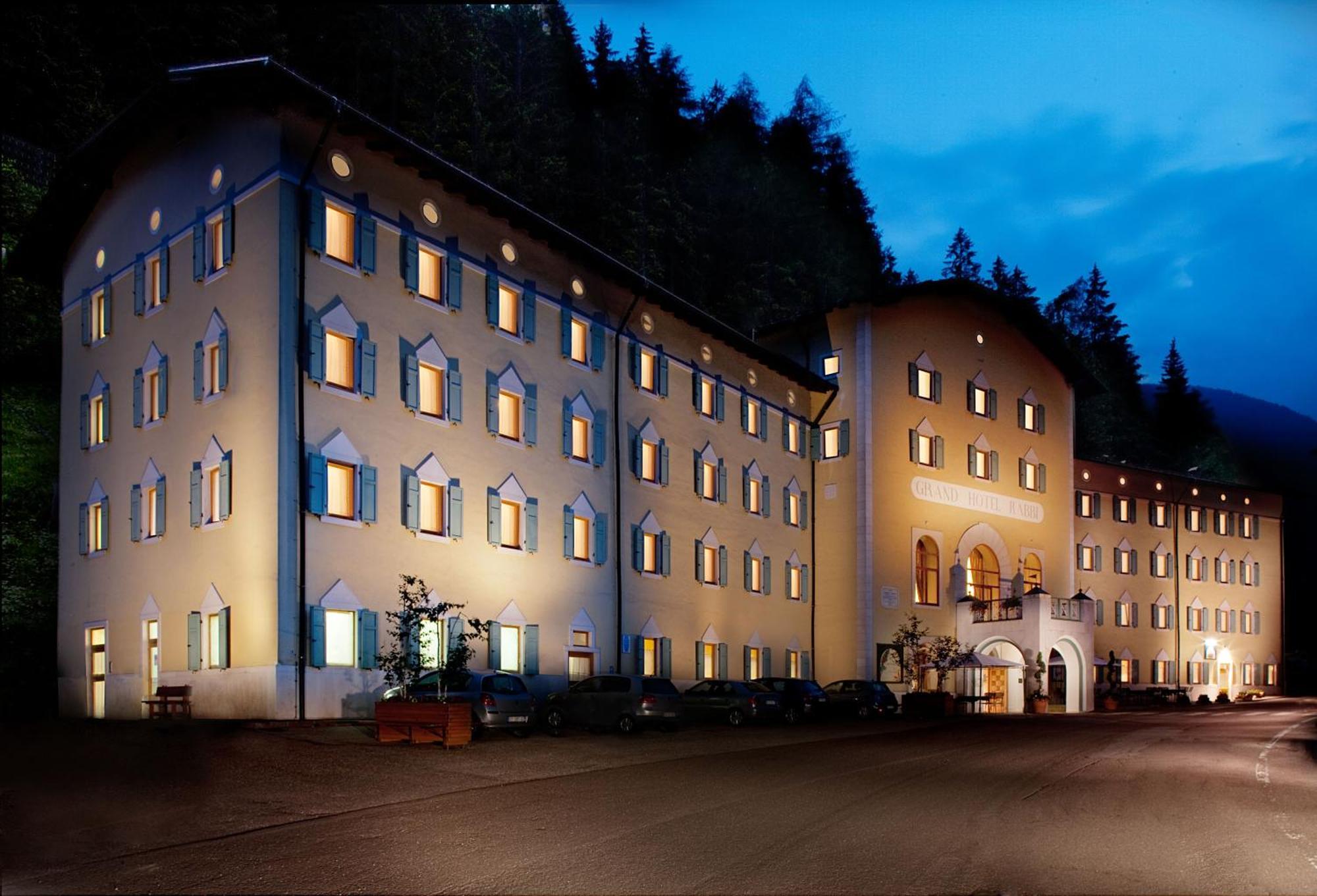 Hotel Terme Di Rabbi Bagni di Rabbi Екстериор снимка